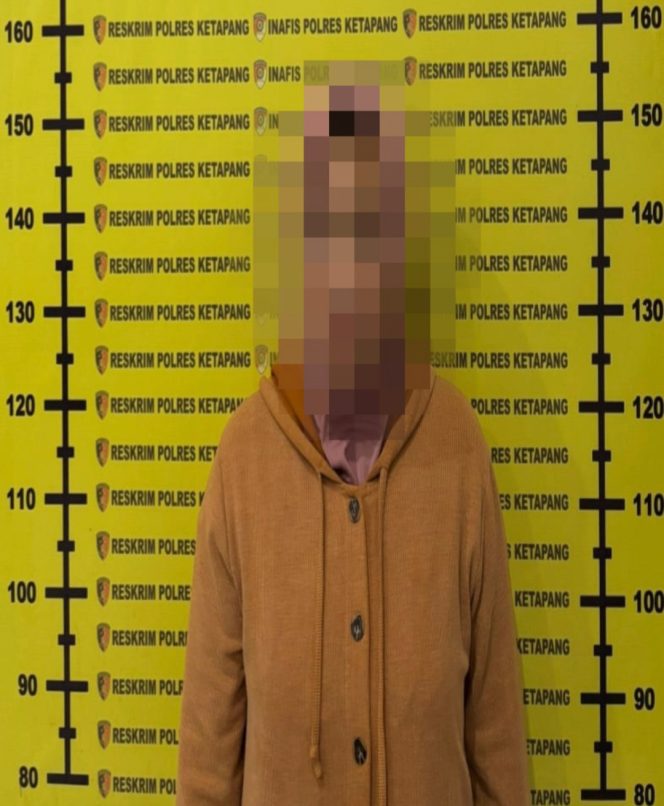 
					Nekat Jual Sabu, Seorang Ibu Rumah Tangga Di Ketapang Diamankan Polisi