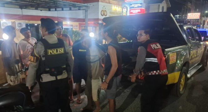 
					Melalui 110, Polres Kobar Amankan Seseorang di Duga ODGJ Dengan Sajam