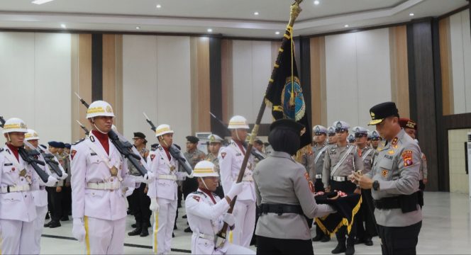 
					Peringati HUT ke 31, Polda Kalteng Gelar Upacara Pensucian Pataka