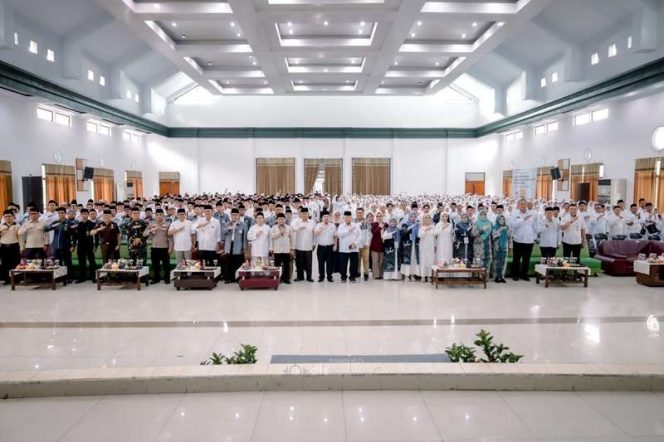 
					Ratusan Calon Jamaah Haji Ciamis Ikuti Pembekalan Dengan Kegiatan Manasik, Bupati Herdiat : Luruskan Niat, Siapkan Fisik, dan Mental
