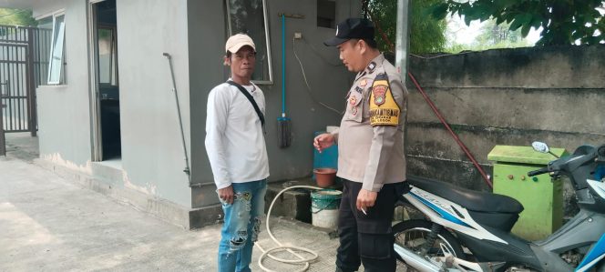 
					Cooling System, Bhabinkamtibmas Desa Cirarab Perkuat Sinergi Kamtibmas dengan Warga