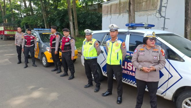 
					Patroli Mobile Siang Hari, Polsek Kelapa Dua Perkuat Rasa Aman Masyarakat