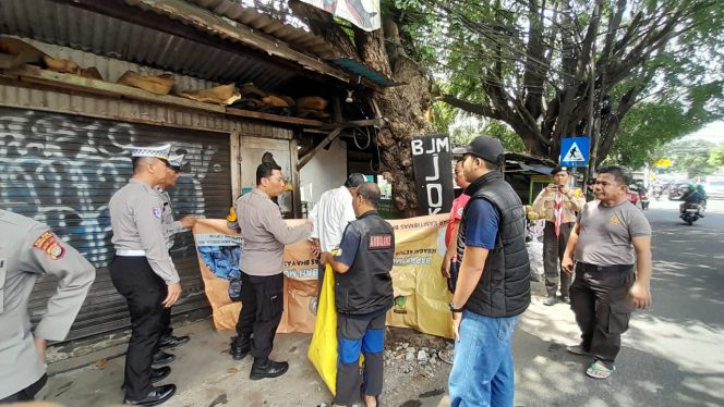 
					Respon Cepat Polsek Ciputat Timur Tangani Penemuan Mayat di Cirendeu