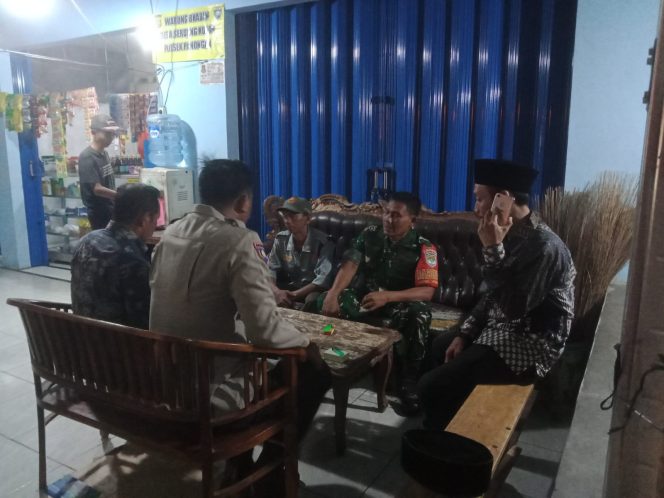 
					Sinergitas TNI-Polri dan Warga, Siskamling di Serdang Kulon Perkuat Keamanan Lingkungan