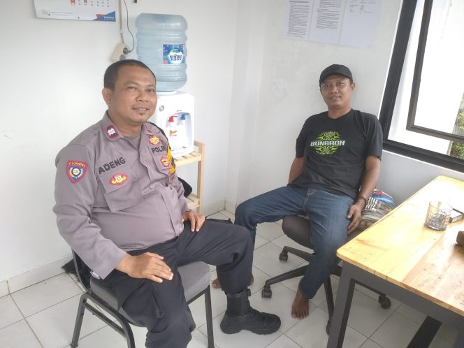 
					Bhabinkamtibmas Desa Kemuning Intensifkan Sambang, Warga Diajak Jaga Kamtibmas