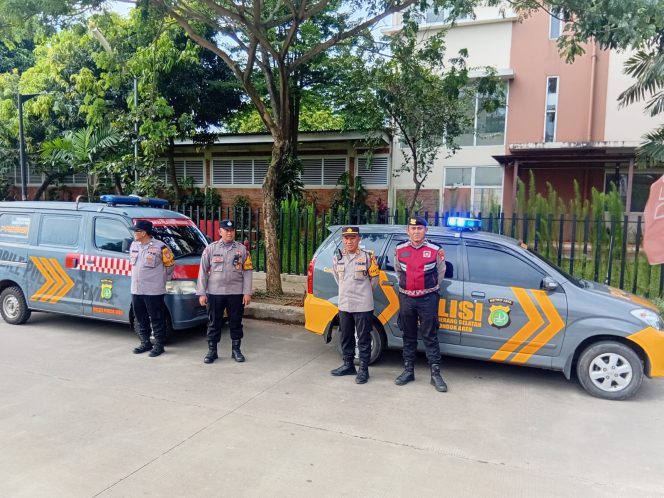
					Polsek Pondok Aren Laksanakan Patroli Skala Sedang, Antisipasi Kejahatan Jalanan