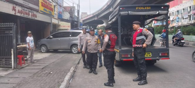 
					Patroli Strong Point KRYD Polsek Ciputat Timur, Perkuat Keamanan dan Cegah Gangguan Kamtibmas
