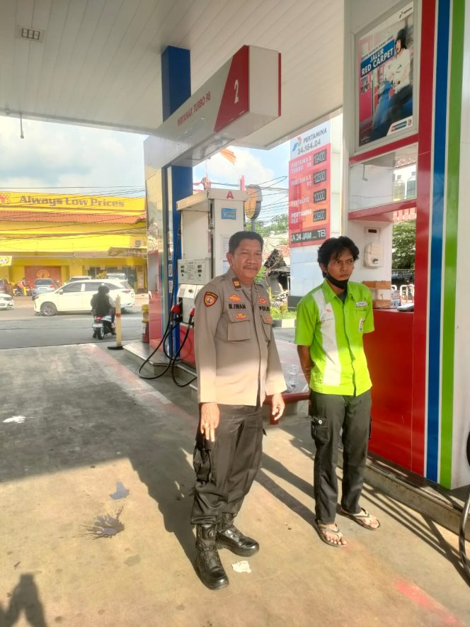 
					Polsek Ciputat Timur Pastikan Stok BBM Aman di 18 SPBU, Distribusi Lancar Pasca Isu Kenaikan