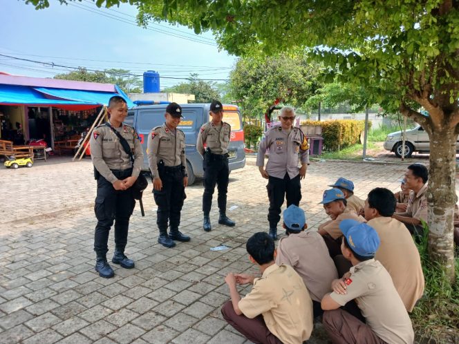 
					Polsek Cisauk Berikan Sosialisasi Kamtibmas kepada Siswa SMK di Cisauk