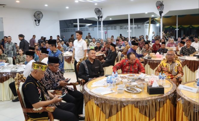 
					Waka Polres Ketapang Hadiri Silaturahmi Halal Bihalal, Perkuat Kebersamaan Menuju Ketapang Maju dan Mandiri