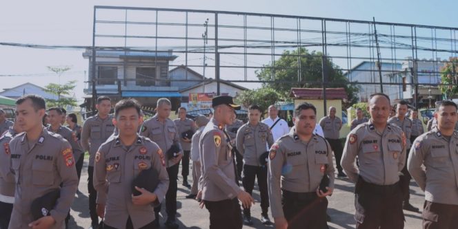 
					Wakapolres Ketapang Bersama Sipropam Laksanakan Gaktiplin, Cek Sikap Tampang Personel Saat Berdinas