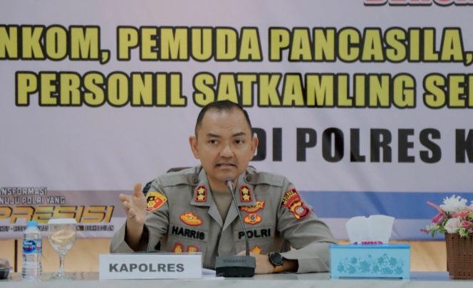 
					Perkuat Sinergitas, Kapolres Ketapang Gelar Tatap Muka Bersama Kelompok Sadar Kamtibmas Dan Elemen Masyarakat