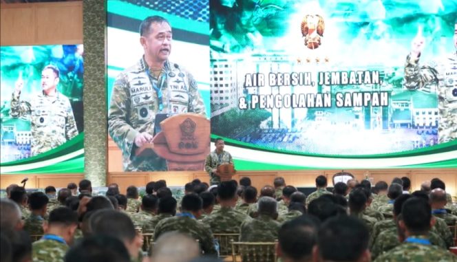 
					Air Bersih Hingga Jembatan, Kasad Ungkap Capaian Program TNI AD di Apel Dansat