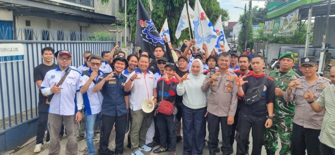 
					Polsek Ciputat Timur Amankan Keberangkatan Buruh PT. Sinar Rejeki ke Monas dalam Rangka May Day 2026
