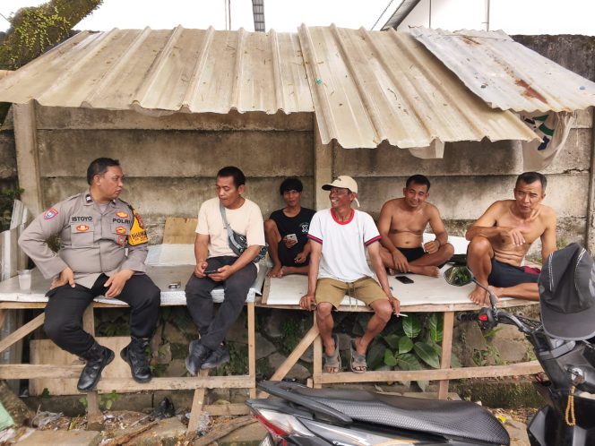 
					Bhabinkamtibmas Desa Bojongkamal Laksanakan Sambang dan Cooling System untuk Jaga Kamtibmas