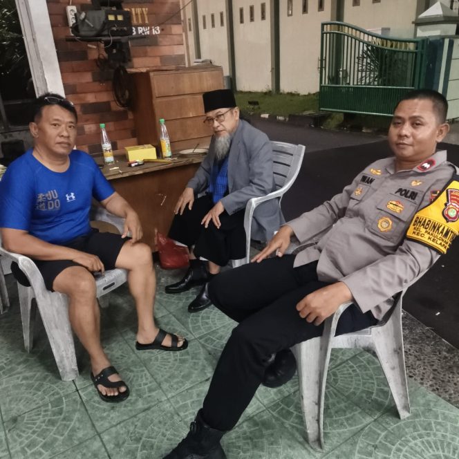 
					KRYD Melalui DDS, Bhabinkamtibmas Pakulonan Barat Warga Diajak Aktif Jaga Kamtibmas