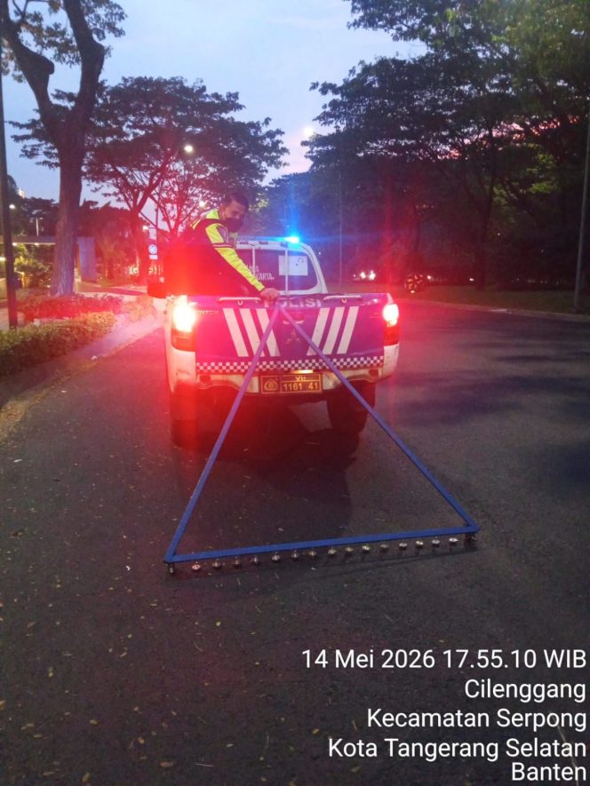 
					Satlantas Polres Tangerang Selatan Sisir Ranjau Paku di Kawasan BSD, Wujud Nyata Jaga Keselamatan Pengendara
