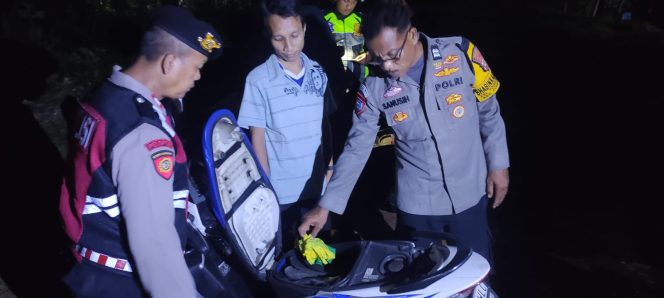 
					Polsek Pondok Aren Laksanakan Patroli Cipta Kondisi dan Operasi Kejahatan Jalanan