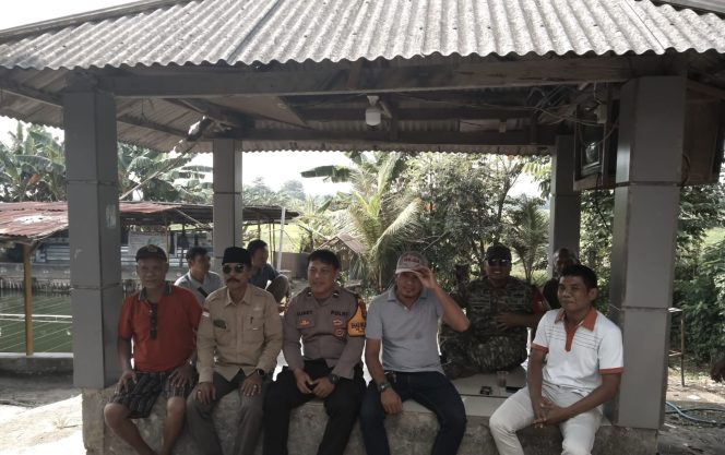 
					Bhabinkamtibmas Desa Rancagong Gelar Sambang dan Cooling System di Perum Griya Curug