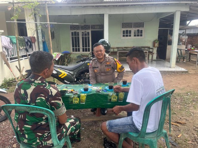 
					Babinsa Koramil 14/Panongan Gelar Komsos, Ajak Warga Jaga Kebersihan dan Keamanan Lingkungan