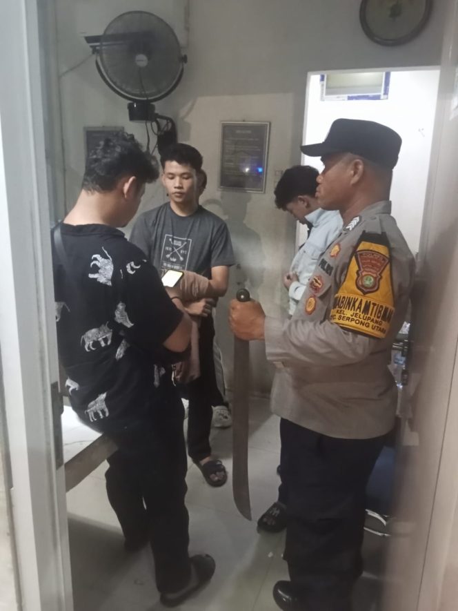
					Respon Cepat Laporan 110, Polsek Serpong Amankan Tiga Remaja Diduga Hendak Tawuran