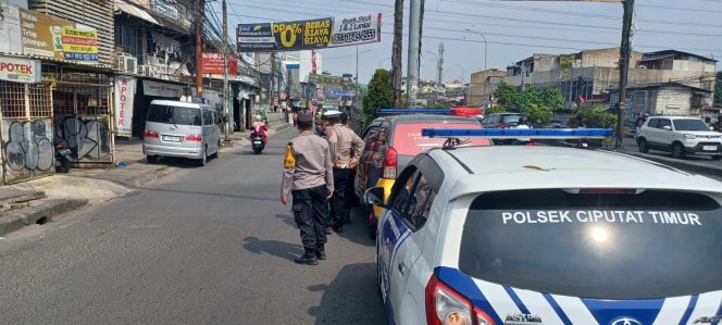 
					Patroli Strong Point Polsek Ciputat Timur Antisipasi Tawuran dan Kejahatan Jalanan