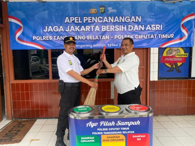 
					Polsek Ciputat Timur Gelar Apel Pencanangan Jaga Jakarta Bersih dan Asri