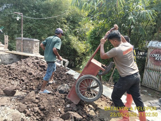 
					Hari Ke-13, Pembangunan Jembatan Penghubung Dua Desa di Kadipaten Majalengka Hampir Rampung