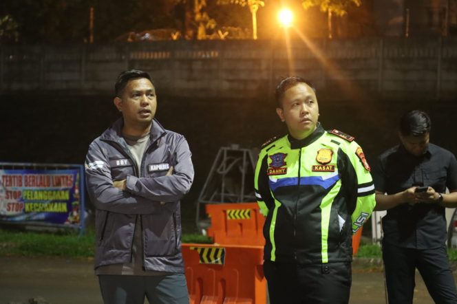 
					Kapolres Tangsel Patroli dan Pantau Langsung Kepulangan Viking Tangsel, Pastikan Situasi Aman dan Kondusif Pasca Penutupan BRI Liga 1