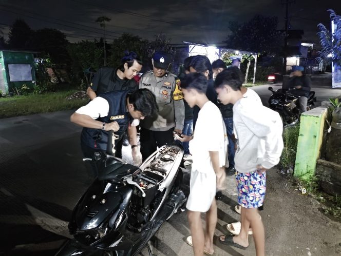 
					Polsek Legok Gelar Razia Stasioner Antisipasi Kejahatan Jalanan, Situasi Kamtibmas Aman Terkendali