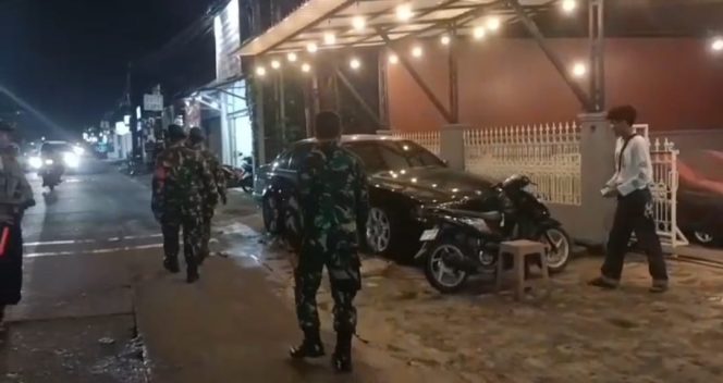 
					Hadir di Tengah Masyarakat, Koramil 06/Tigaraksa Gelar Patroli Maung