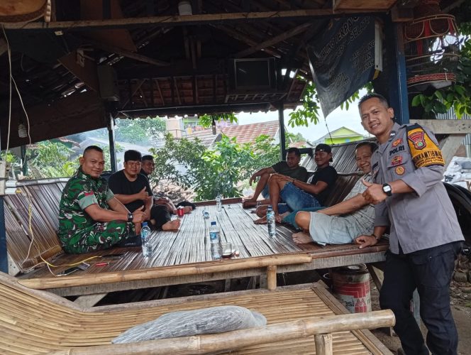 
					Bhabinkamtibmas Pondok Jagung Timur Intensifkan Cooling System dan KRYD, Wujudkan Lingkungan Aman dan Kondusif