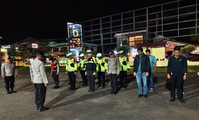 
					Antisipasi Aksi Balap Liar dan Knalpot Brong, Tim UKL Polres Ketapang Laksanakan Patroli Malam
