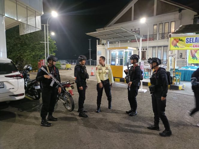 
					Patroli Harkamtibmas Brimob Jabar di Pacet Cianjur, Wujud Nyata Kehadiran Polri Menjaga Keamanan Masyarakat
