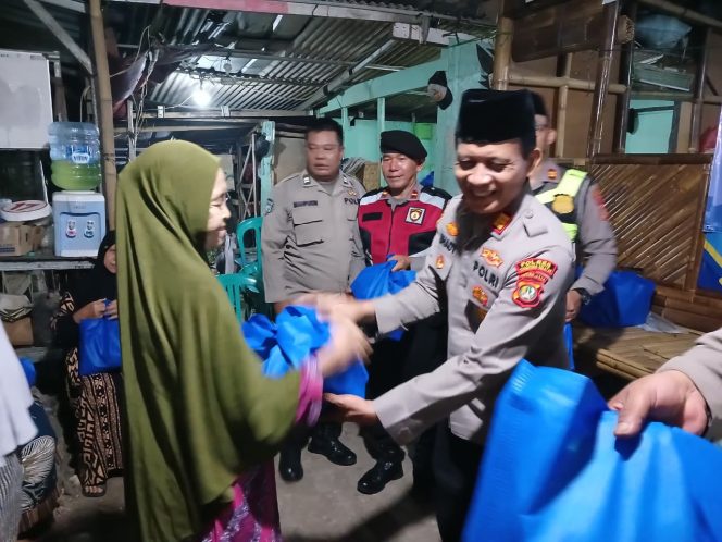 
					Kapolsek Cisauk Gelar Jaga Tangsel On The Spot, Ajak Warga Perkuat Kepedulian Kamtibmas