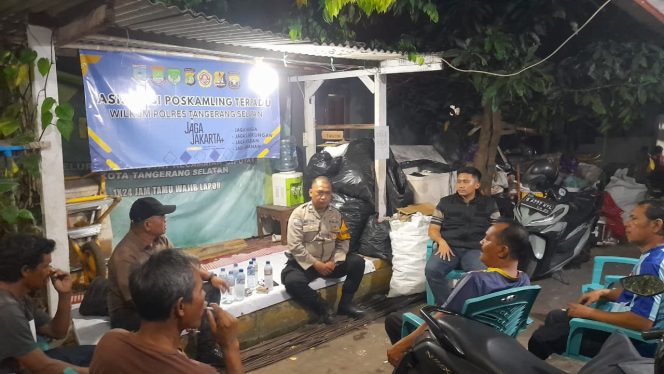 
					Poskamling Terpadu Jadi Garda Terdepan, Polsek Ciputat Timur Perkuat Program Jaga Jakarta+