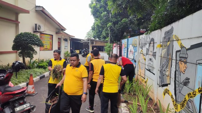 
					Personel Polsek Serpong Laksanakan Apel Pagi dan Korvei di Mako Polsek Serpong