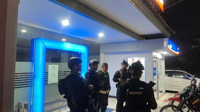 
					Patroli Harkamtibmas Brimob Jabar di Cianjur, Wujud Nyata Hadirnya Polisi Menjaga Keamanan Masyarakat