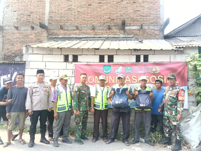
					Koramil 07/Kresek Jaga Jakarta On The Spot di Serap Aspirasi dan Salurkan Sembako