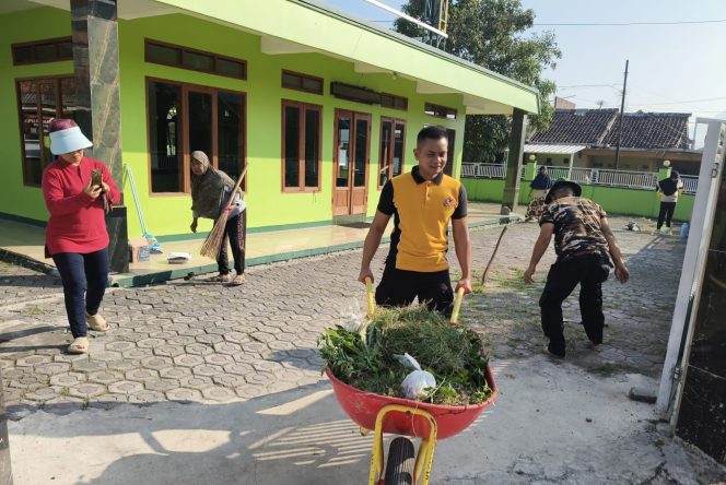 
					Polri Hadir Melayani, Polres Garut Gelar Bakti Religi Sambut HUT Bhayangkara ke – 80