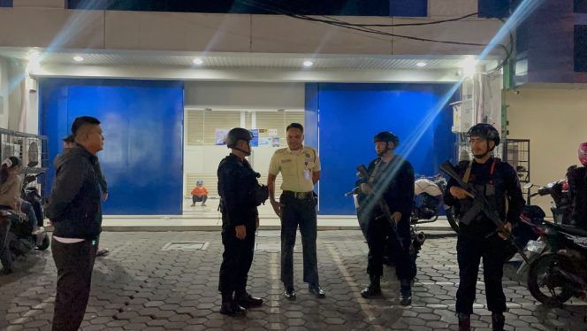 
					Patroli Dialogis Brimob Polda Jabar Hadirkan Rasa Aman di Pacet, Wujud Nyata Pelayanan Humanis kepada Masyarakat