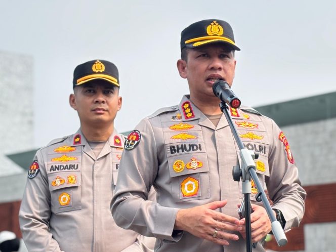 
					Polda Metro Jaya Siapkan 4.057 Personel Layani Aksi Penyampaian Pendapat di Jakarta
