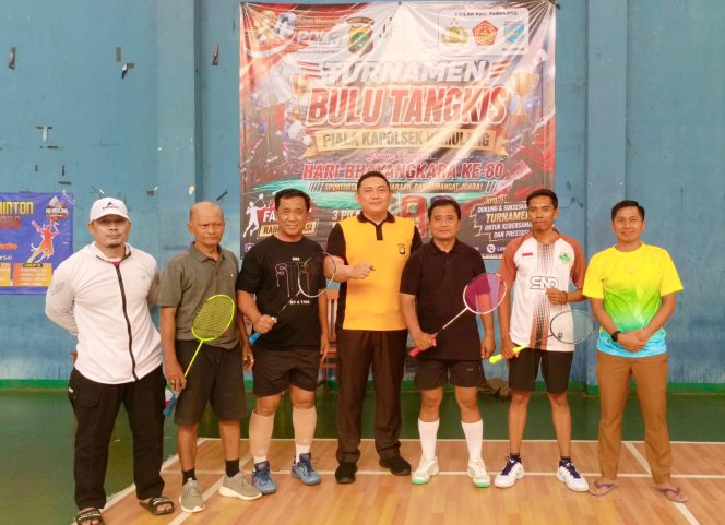 
					Meriahkan HUT Bhayangkara ke-80, Polsek Pamulang Bersama Tiga Pilar Gelar Turnamen Bulutangkis Sekecamatan Pamulang