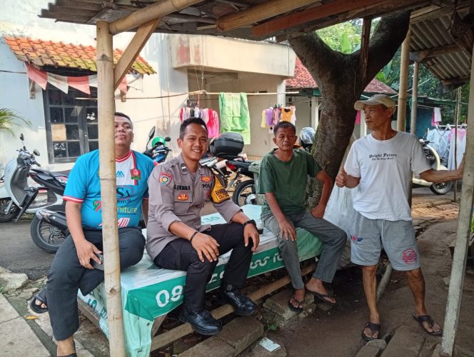 
					Cooling System, Bhabinkamtibmas Ajak Warga Pondok Jagung Timur Jaga Kondusivitas Lingkungan