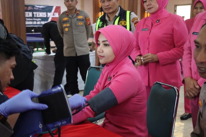 
					Sambut Hari Bhayangkara ke-80, Polres Garut Gelar Donor Darah, Terkumpul 92 Kantong Darah untuk Kemanusiaan