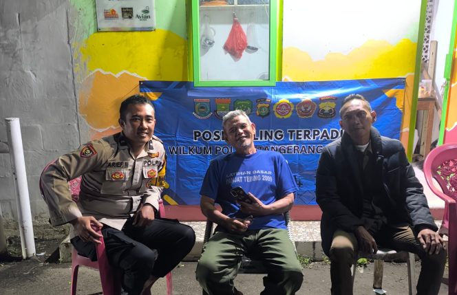 
					Poskamling Terpadu Perkuat Sinergi Warga dan Polri, Polsek Kelapa Dua Tingkatkan Keamanan Lingkungan