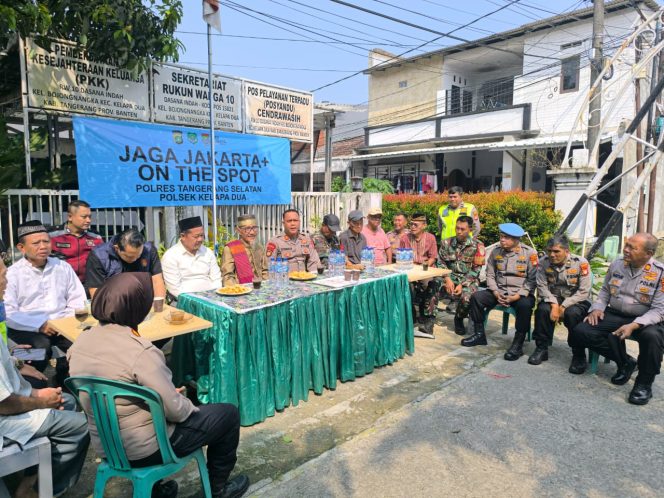 
					Jaga Jakarta On The Spot, Polsek Kelapa Dua Hadir Mendengar Aspirasi dan Menguatkan Kepedulian kepada Warga