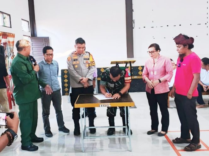 
					Kapolsek Manis Mata Hadiri Penyuluhan Bahaya Narkoba, Ajak Masyarakat Perangi Peredaran Narkoba bersama