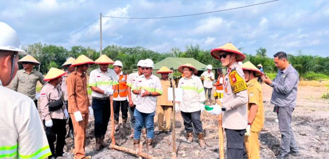 
					Dukung Program Asta Cita Presiden, Polsek Marau Bersama Cargill Group Laksanakan Penanaman Jagung Hibrida di Kecamatan Air Upas