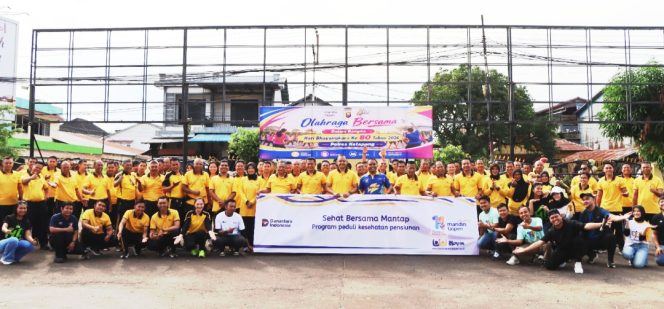 
					Dalam Rangka Hari Bhayangkara Ke-80, Polres Ketapang Bersama Bank Mandiri Taspen Gelar Senam Bersama dan Pemeriksaan Kesehatan Gratis